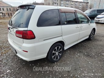 Ниссан Либерти 2002г 2л 3