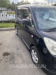 Suzuki solio 2011 2
