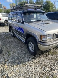 Isuzu bighorn 1995 2