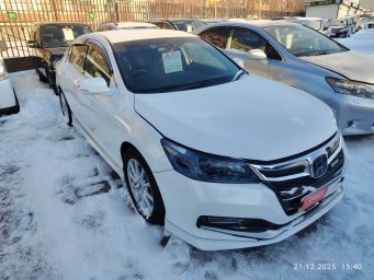 Honda Accord 2014г 2л гибрид 1